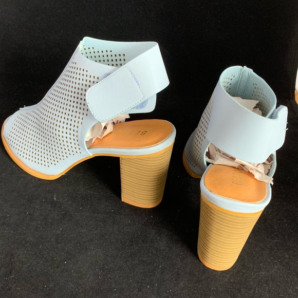 Beston NEW baby blue laser cut mule style sandals - Picture 4 of 6